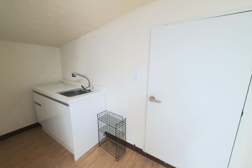 Grand House 11th image