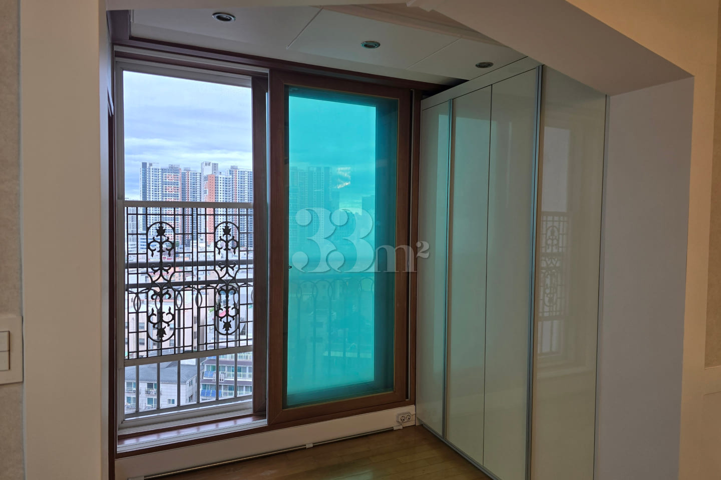 4-bedroom apartment near Sindaebang Station a 4th image