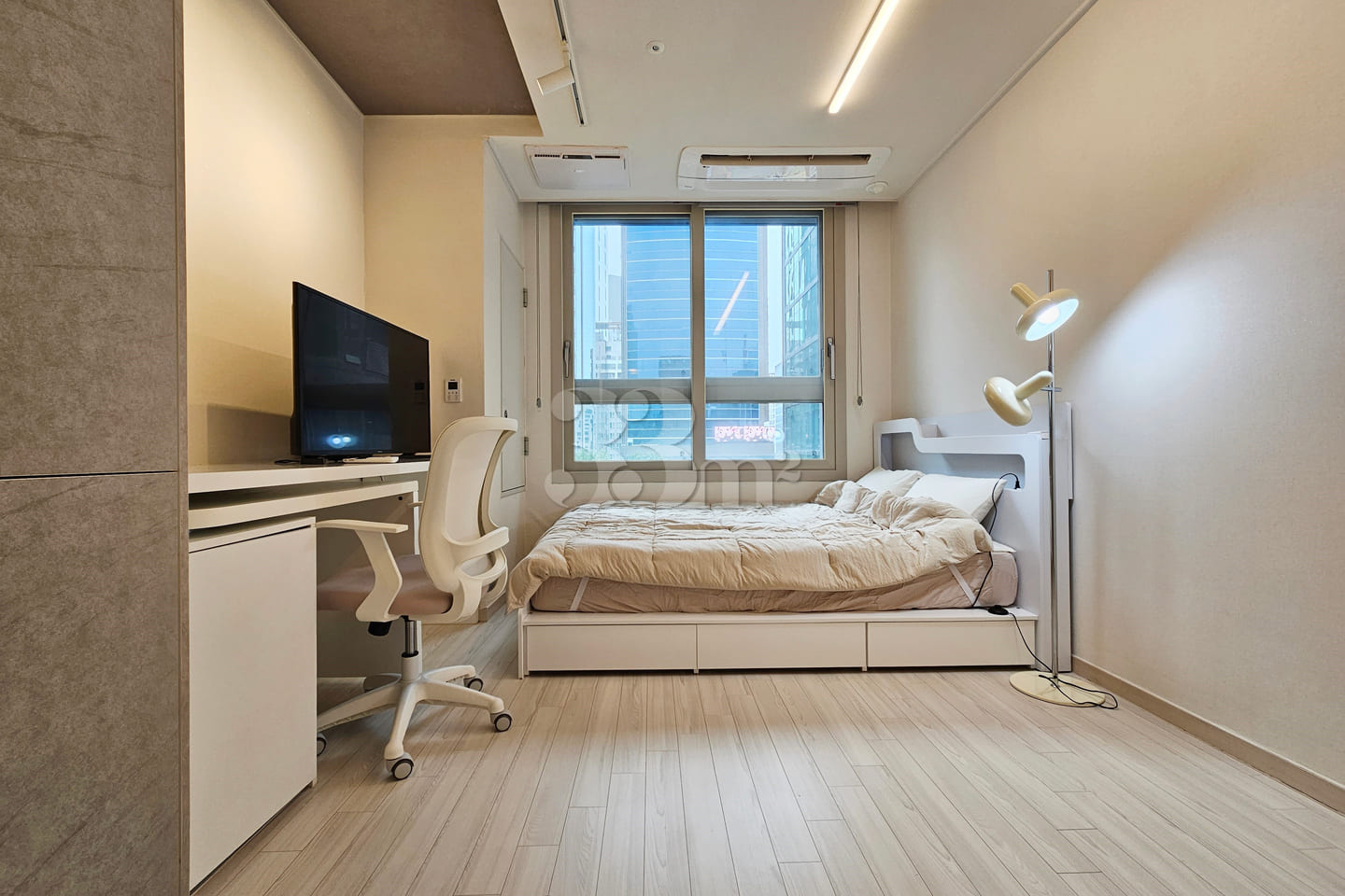 Fully furnished studio apartment in the Gangn 1th image