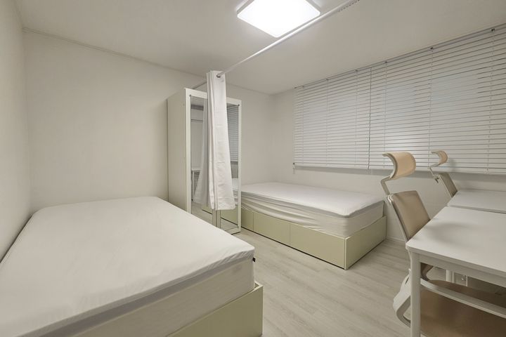 Room C-2 0번째 이미지