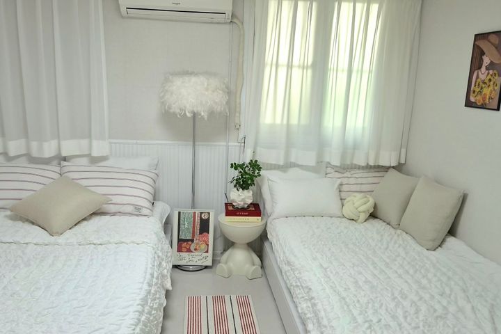 Fully furnished 2-room unit for 3 people near 4th image