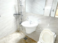 DH Station-Area 3-Room Unit ♡ 301 5th image