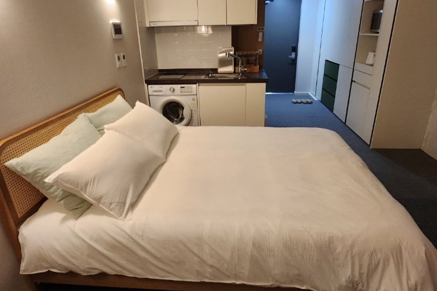 도심의 야경 테라스뷰