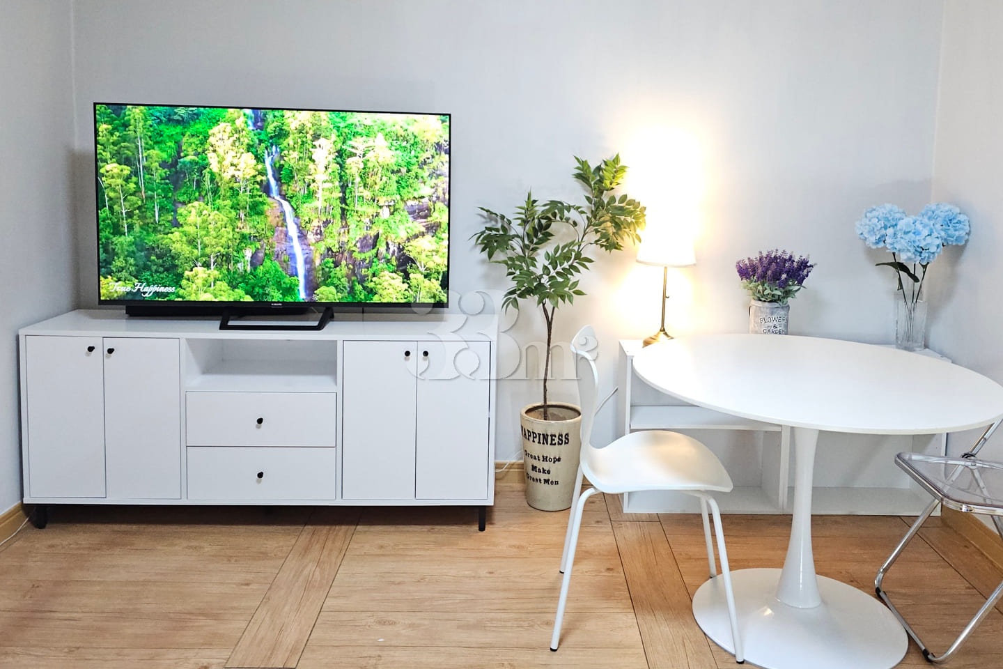 A room with a stylish vibe near Gwangju Cheom 6th image