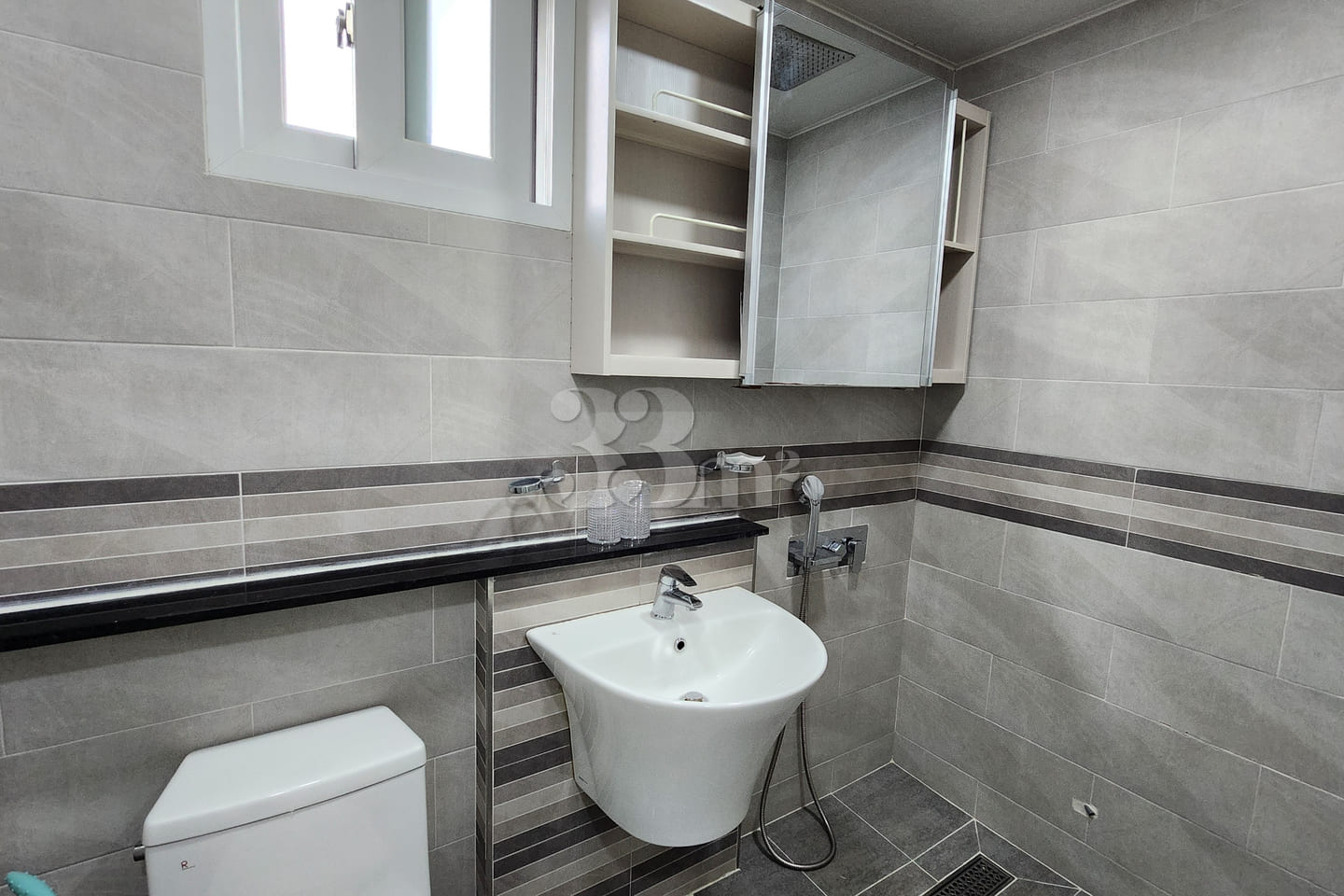 Geoje Island Short-term Rental 401 13th image