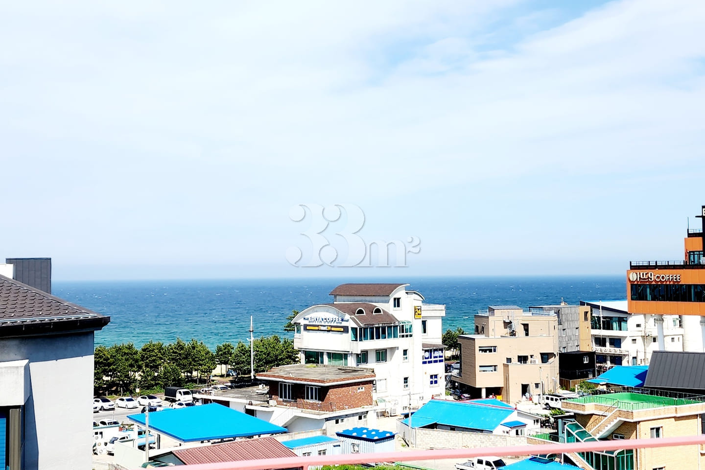 One-month stay at a beachfront duplex with a  0th image