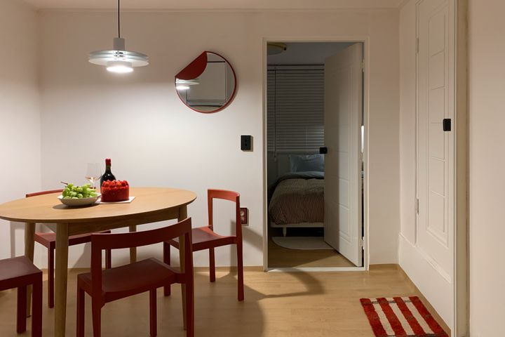 Remodeled 2-room apartment in Sindorim 4th image