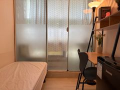 Studio with an exterior window, Unit 323 4th image