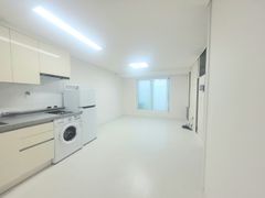 One-minute walk from Junggok Station, separat 2th image