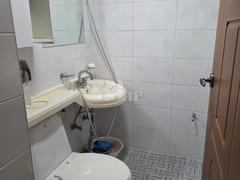 A quiet, comfortable, and spacious room 2th image