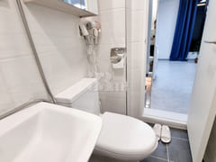 Sunny, fully furnished unit 10th image