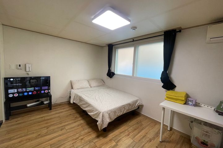 2 minutes from Nonhyeon Station (studio apart 0th image