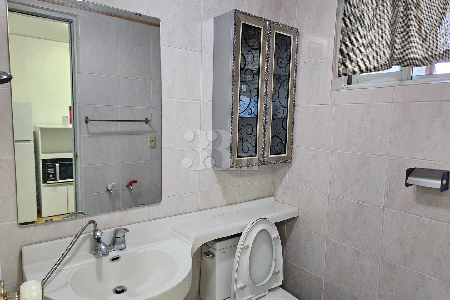 Near Sincheon | Simple Room 7th image