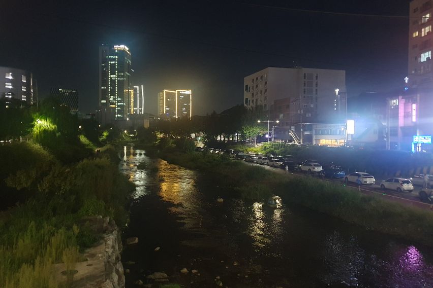 👍미니멀한 안식처 18번째 이미지