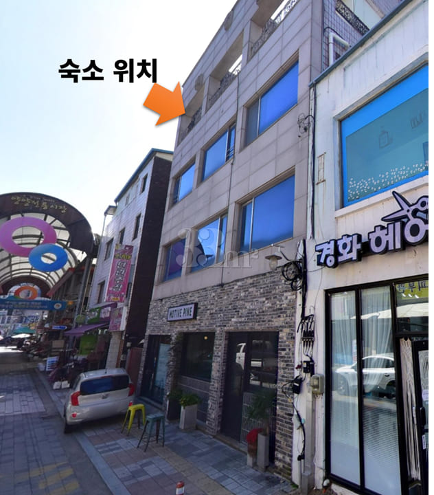 Accommodation right in front of Yangyang Trad 18th image