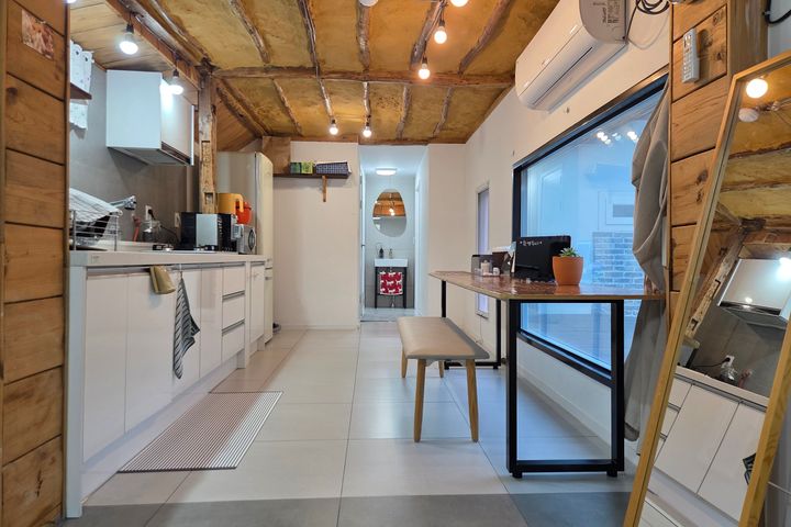 Detached rural house, 10-minute walk to the b 9th image