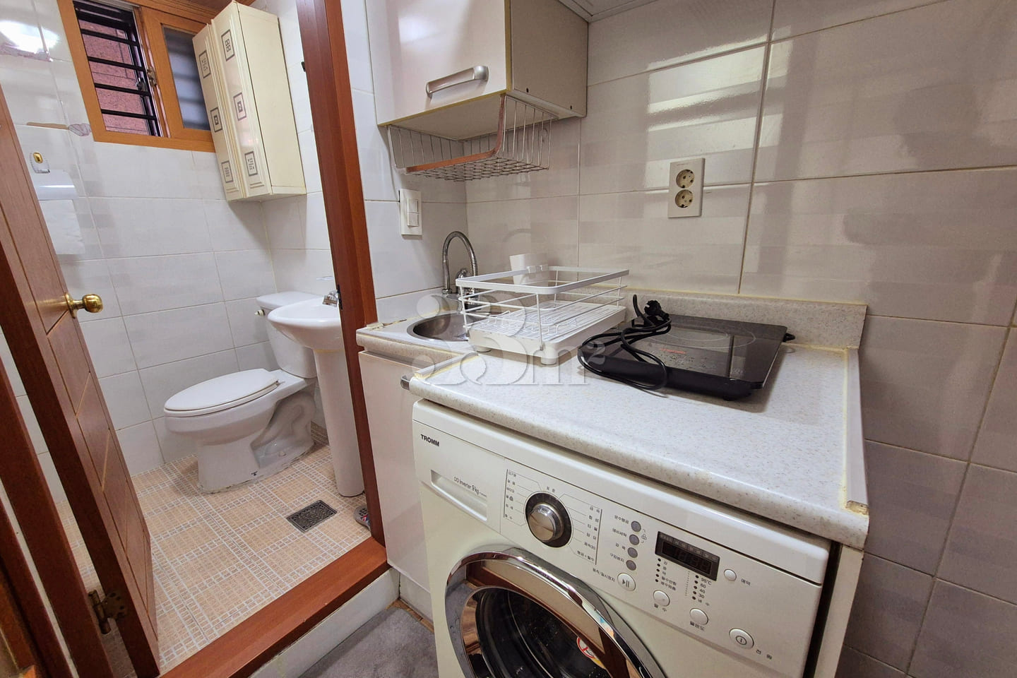 Fully furnished studio apartment near Seoul N 12th image