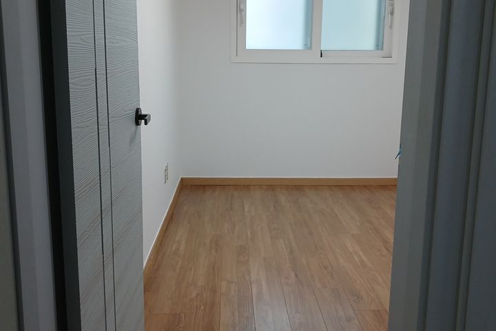 Three-room apartment in Gogang-dong 5th image