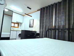 Cozy Studio in Mangwon (Unit 404) 2th image