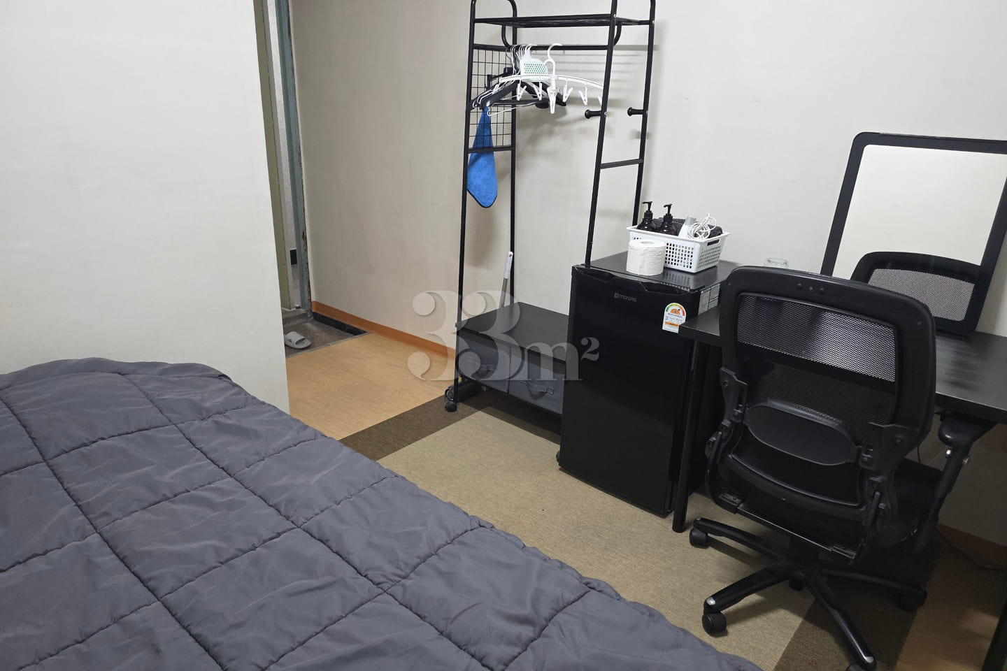 Room 102 4th image