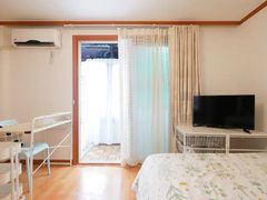 One-minute walk from Seoul Station, studio ap 11th image