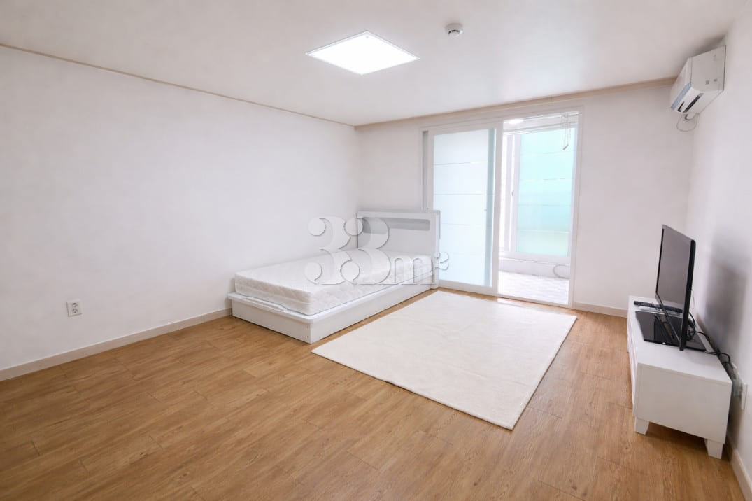 Studio apartment in central Seosan 5th image