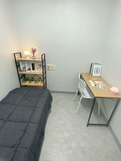 조용한 방 4번째 이미지