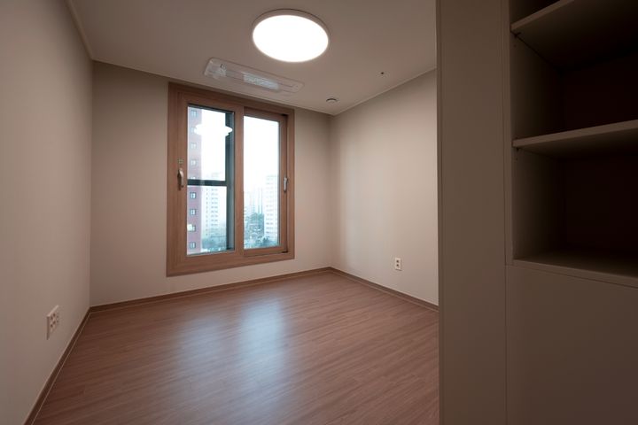 Sun-drenched new construction in Dongducheon 12th image