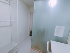 Convenient room in a great location 3th image