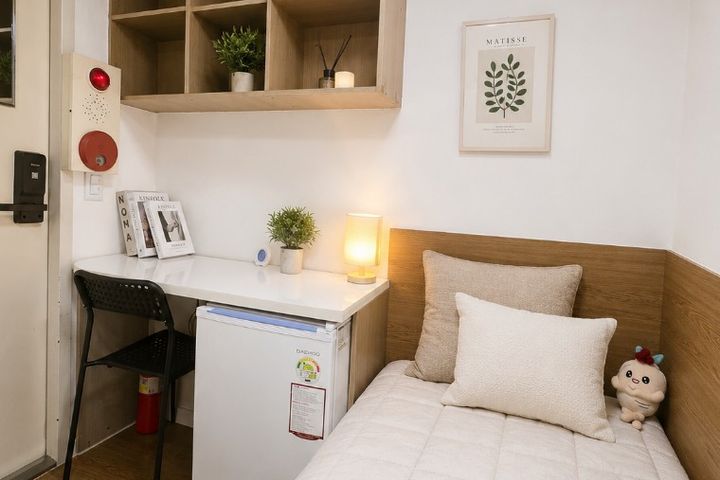 Cozy Room 316 1th image