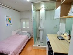 Small and Cozy Room 519 0th image