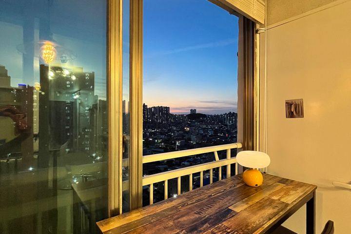 Fully furnished unit near Hyosung Hospital & 9th image