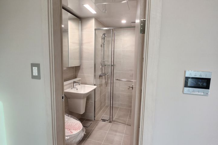 Newly built, fully furnished, near Magok Elem 10th image
