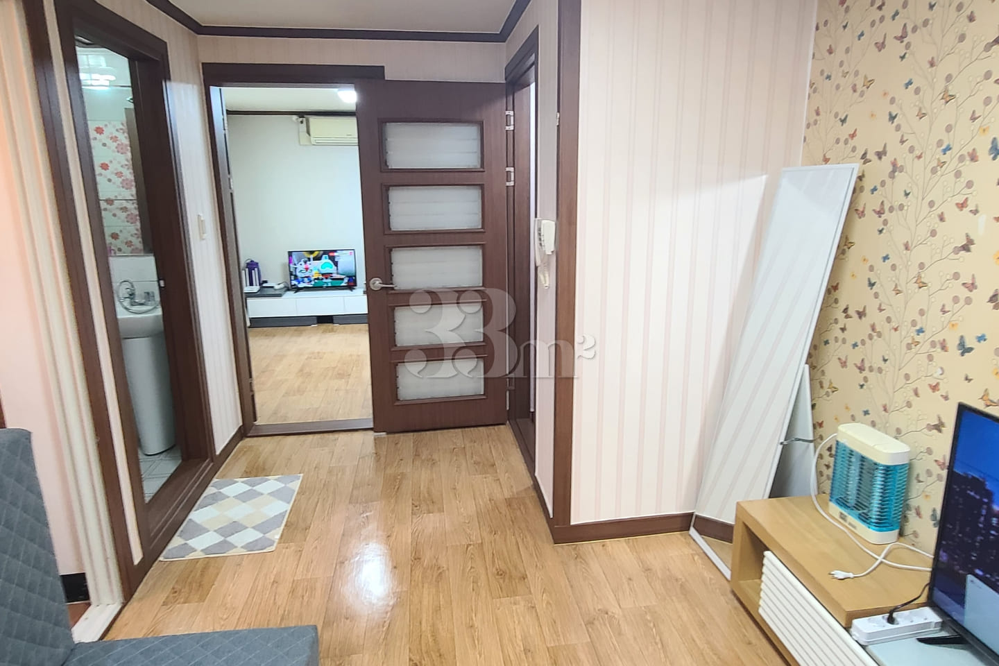Nuriel Unit 201: Mini Two-Room Unit 9th image