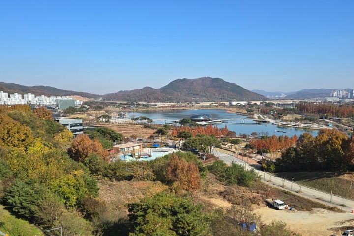 호수에서 아침을 5번째 이미지