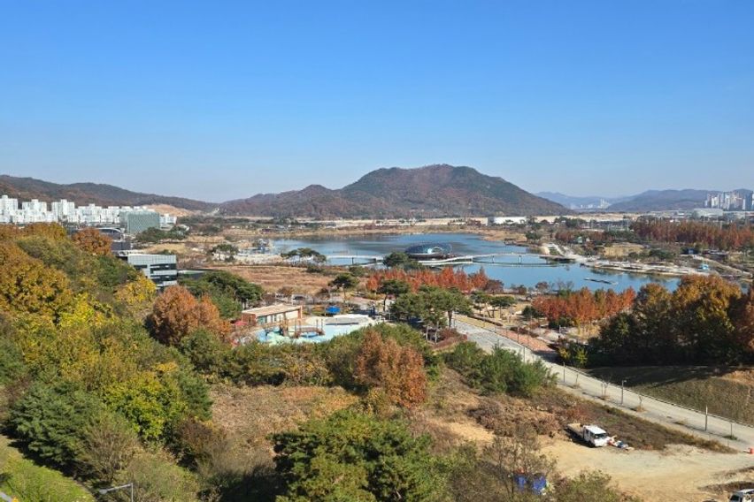 Morning at the Lake 5th image