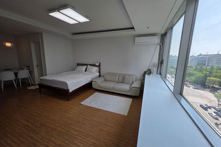 평촌역풀옵14평.침대2 6번째 이미지