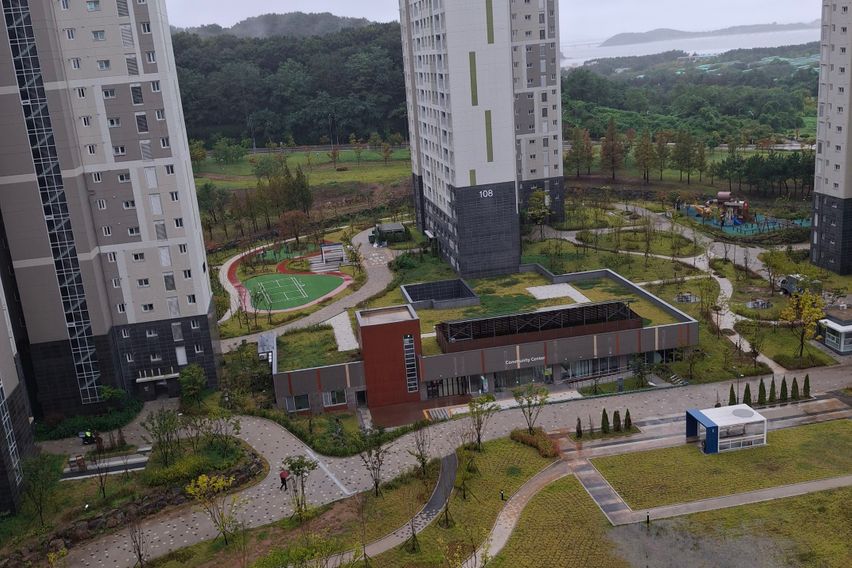 앞바다 뒤 산 2번 3번째 이미지