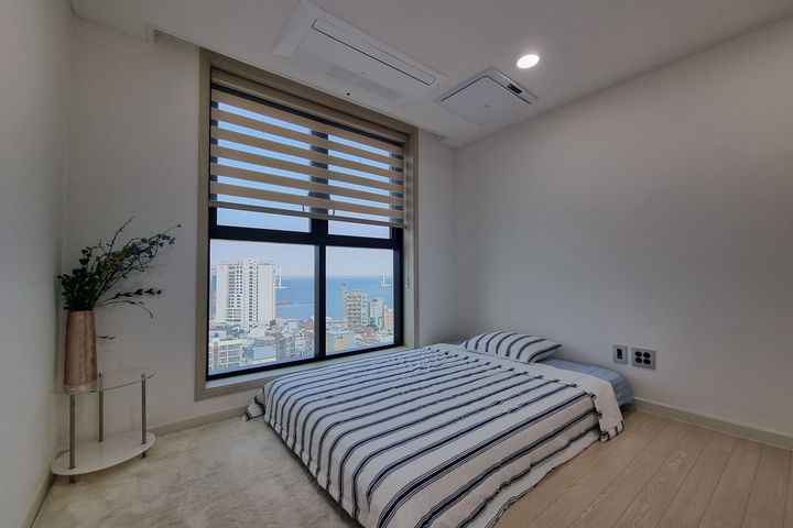 Newly built, fully furnished unit with a view 8th image