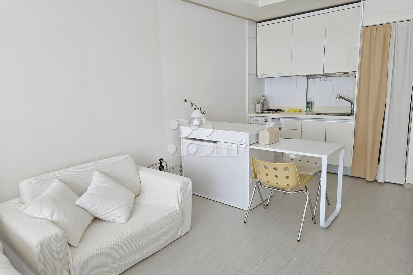 December Special π Spacious Room in Shinyong 10th image