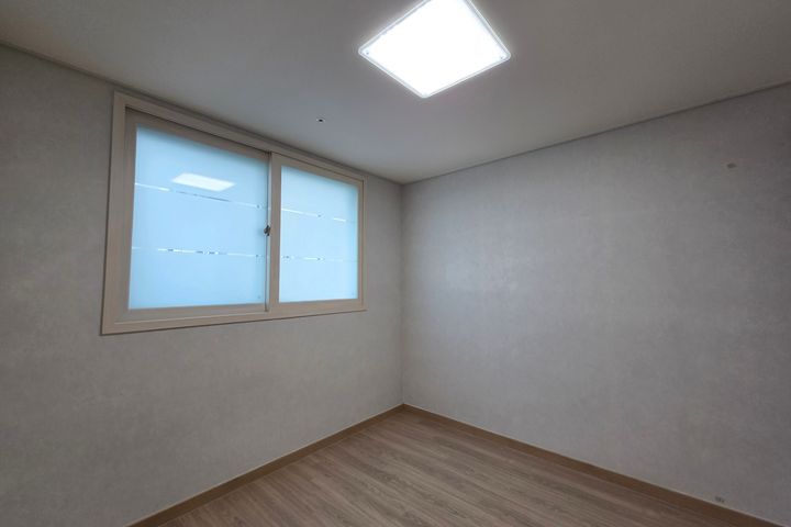 Fully furnished two-room apartment in Doksan- 3th image