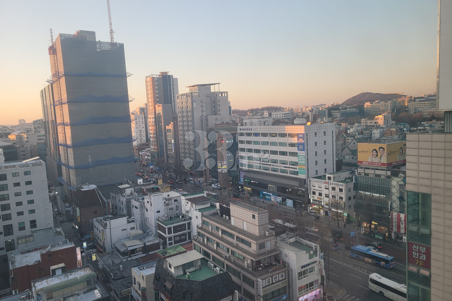 🤵 High-rise view near Sinchon Station (Unit 17th image