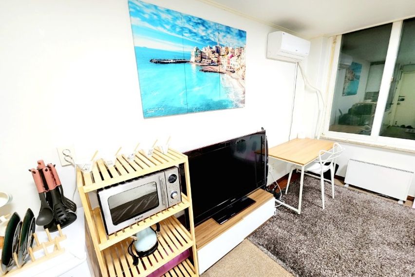 신논현역 2분거리