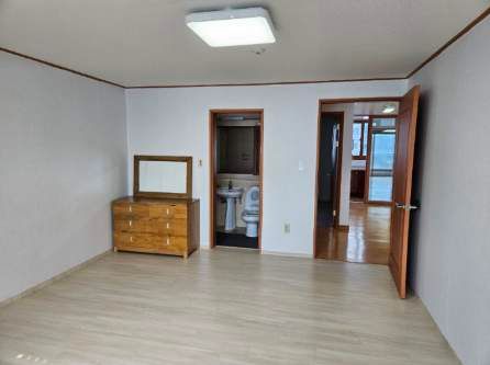 40-pyeong apartment with 4 large rooms 12th image