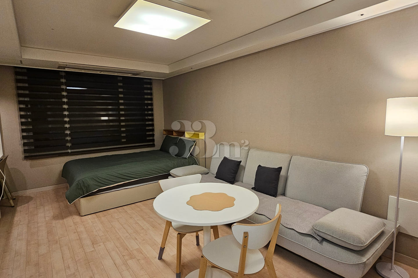 Suite 800 Arium 5th image