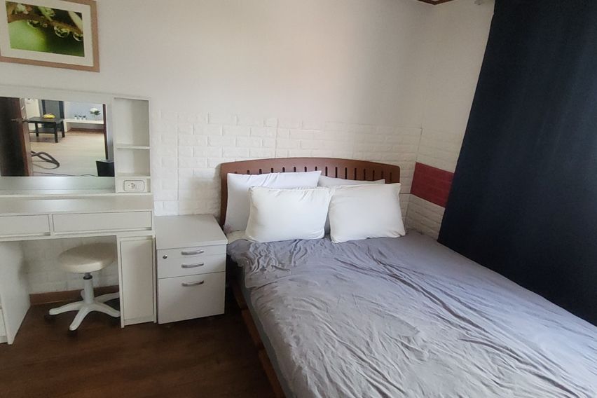 우장산역 봄날 하우스B