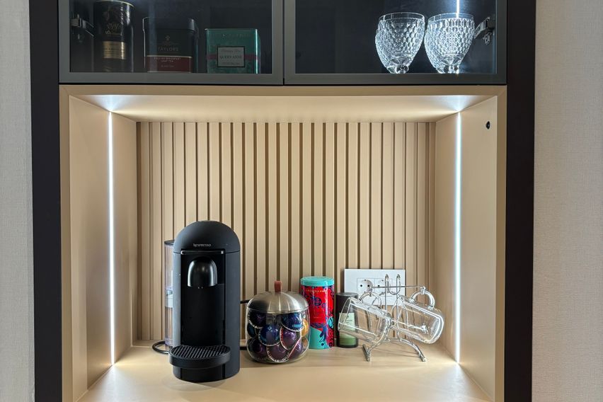 Apgujeong Hyundai Apartment 9th image