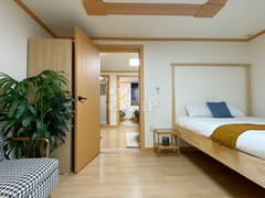 π Samsung Two-Room Apartment #SeolleungPark 5th image