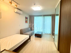 Short-term rental: Newly built, fully furnish 6th image