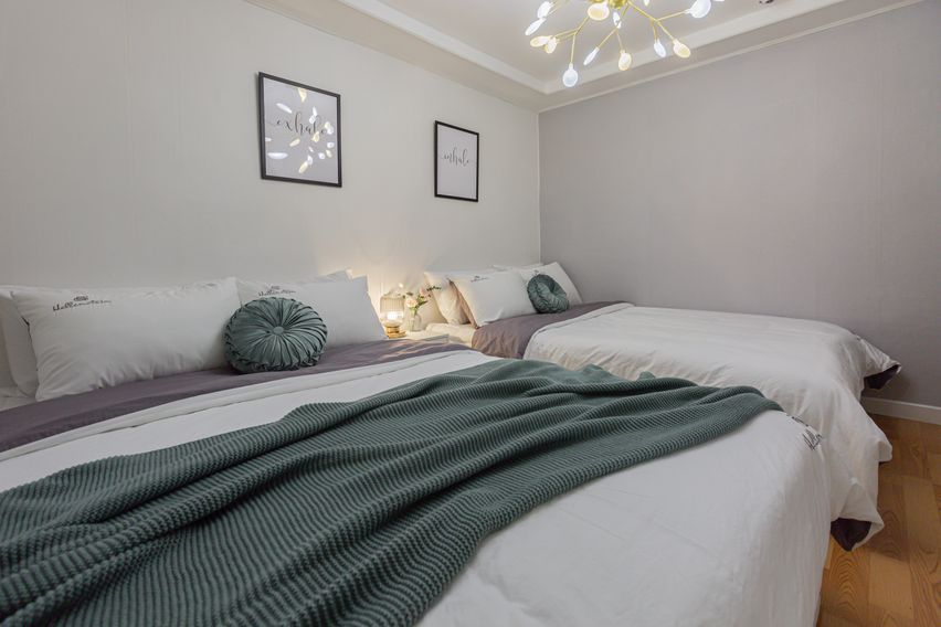 홍대3번출구 2룸1